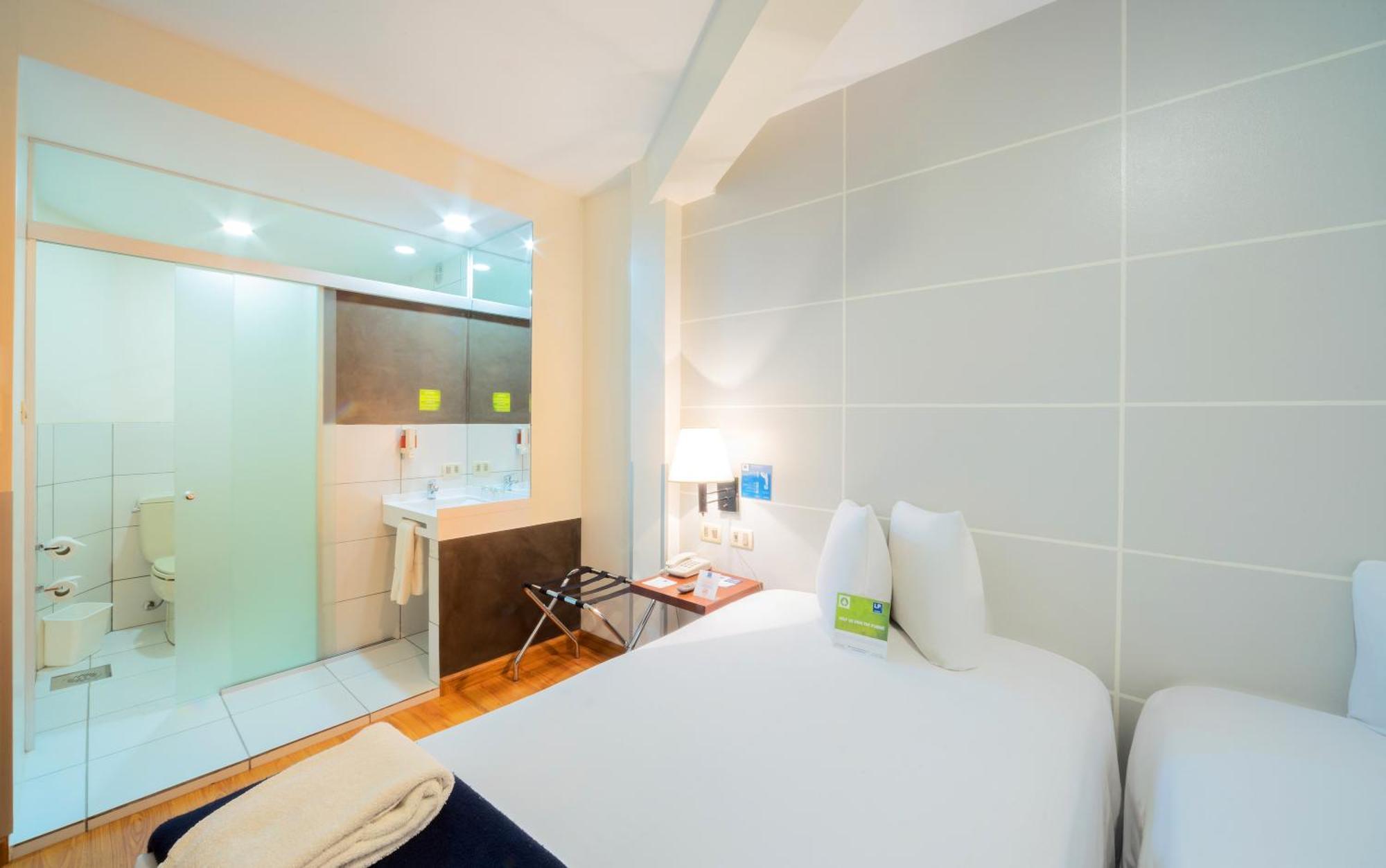 Hotel Lp Columbus La Paz Kültér fotó