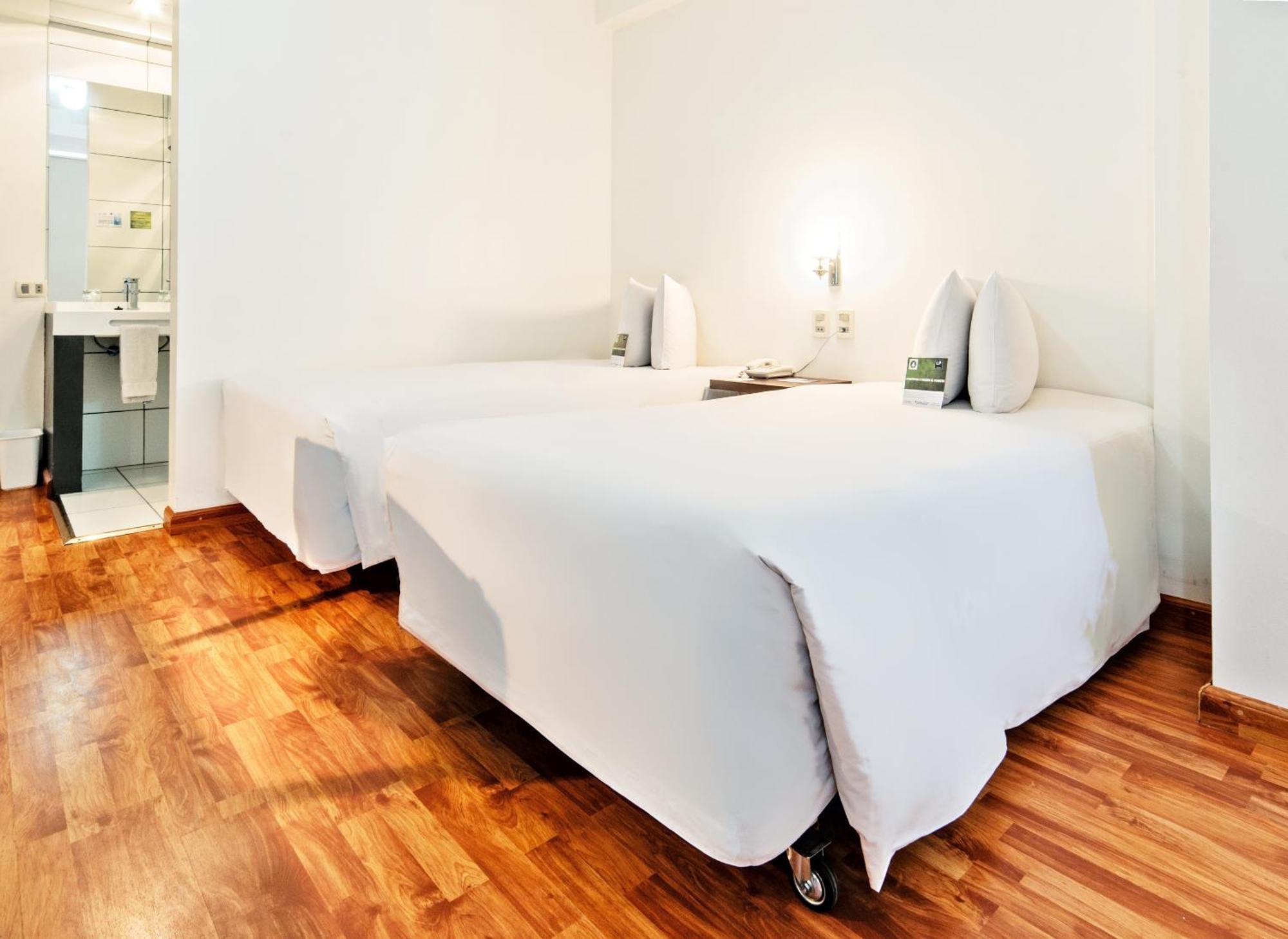 Hotel Lp Columbus La Paz Kültér fotó