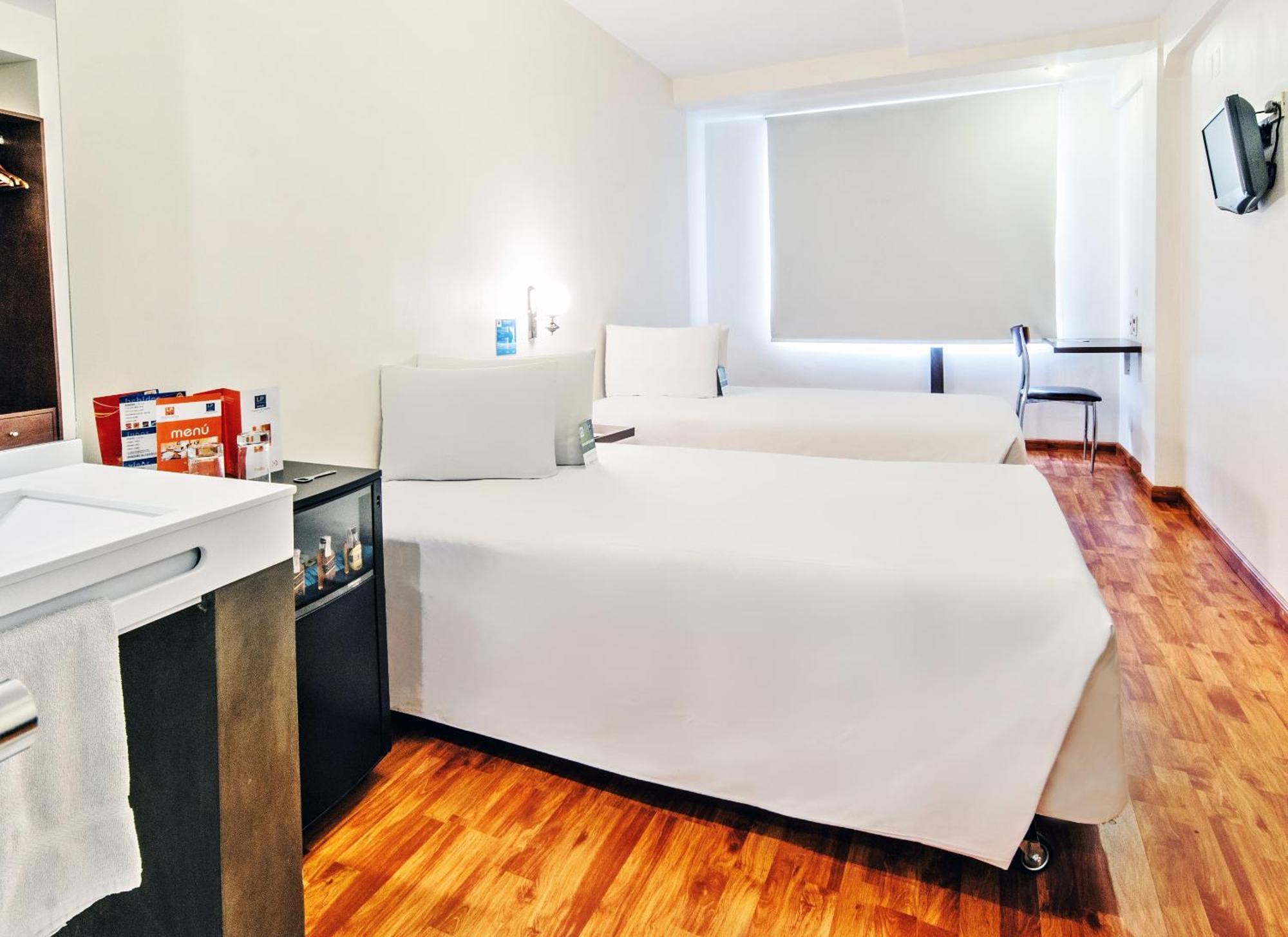 Hotel Lp Columbus La Paz Kültér fotó